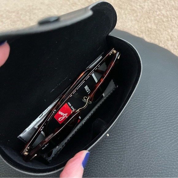 Ray-Ban Clubmaster Sunglasses W0366 Classic Tortoise - Picture 3 of 9